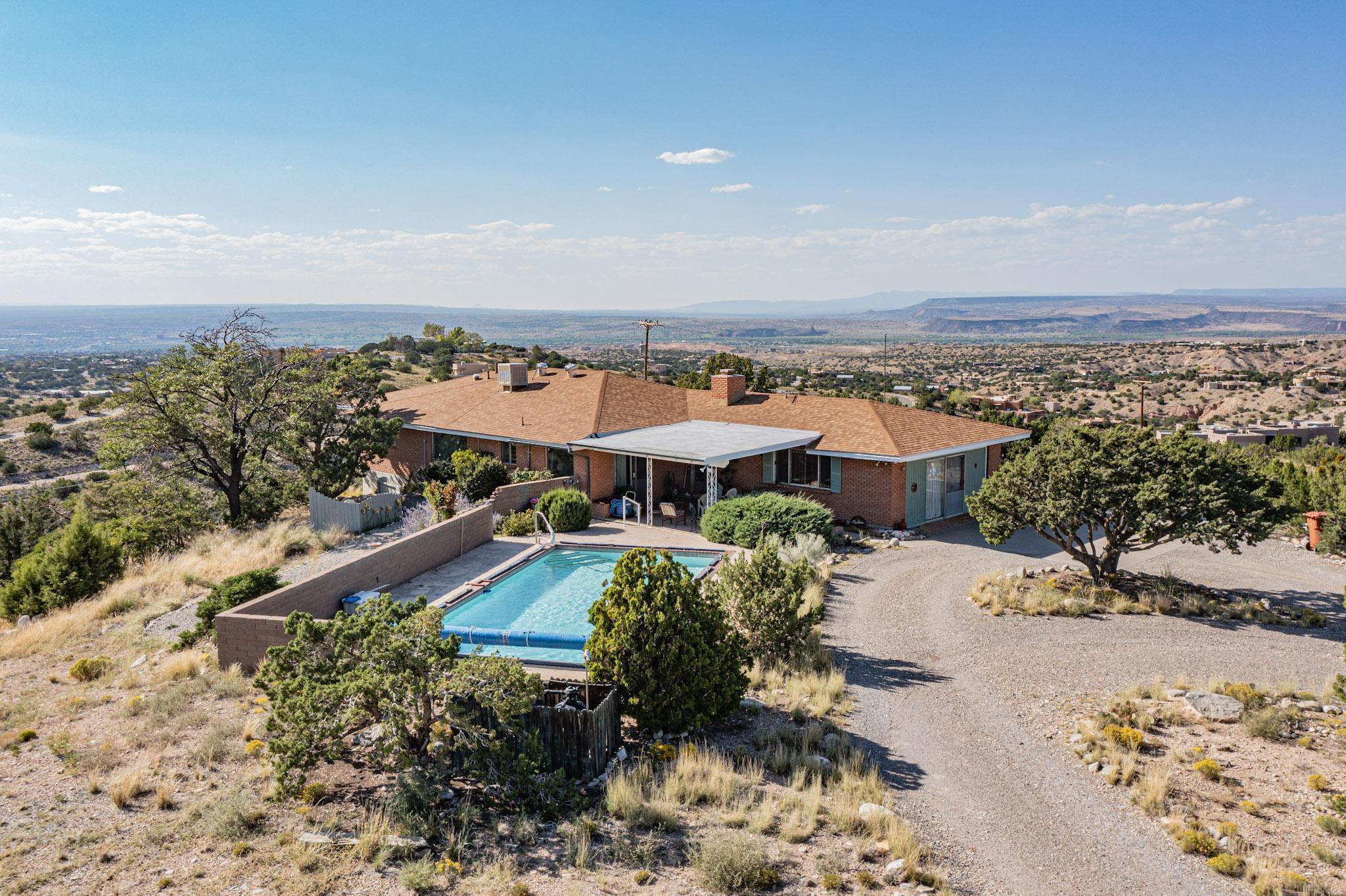 76 Sandia Lane - Main Image