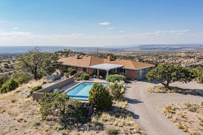 76 Sandia Lane, Placitas