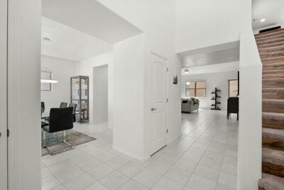 6028 NAUMAN Drive SE, Albuquerque 