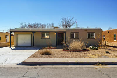 2420 IRIS Road NW, Albuquerque