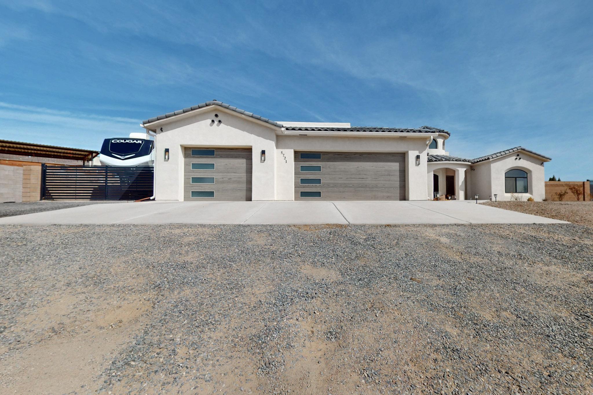 5721 RIO ANIMAS Road NE - Main Image