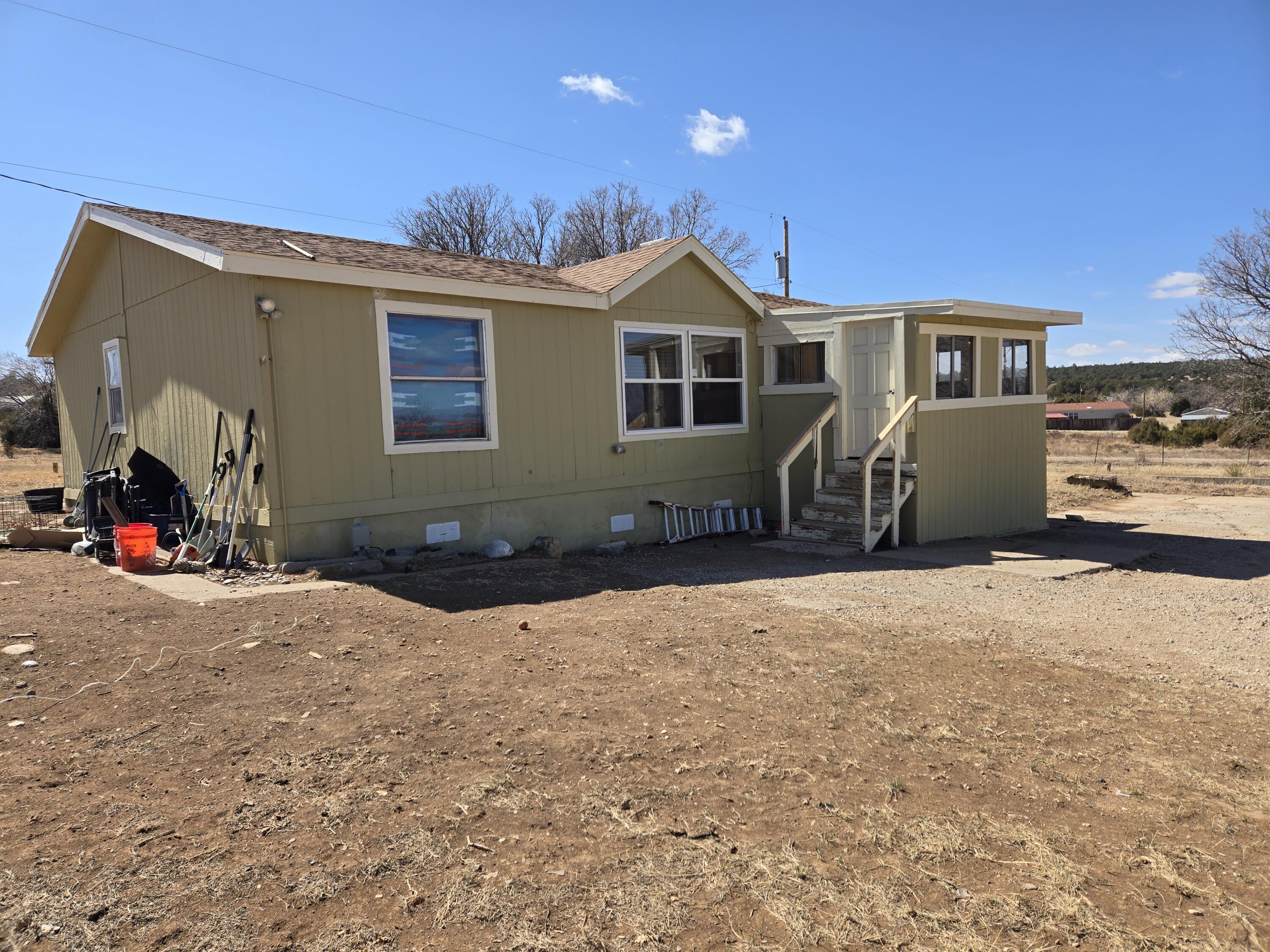17 LAKES Place - Main Image