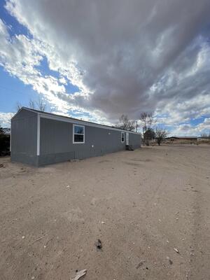 5227 Cerritos Avenue, Los Lunas