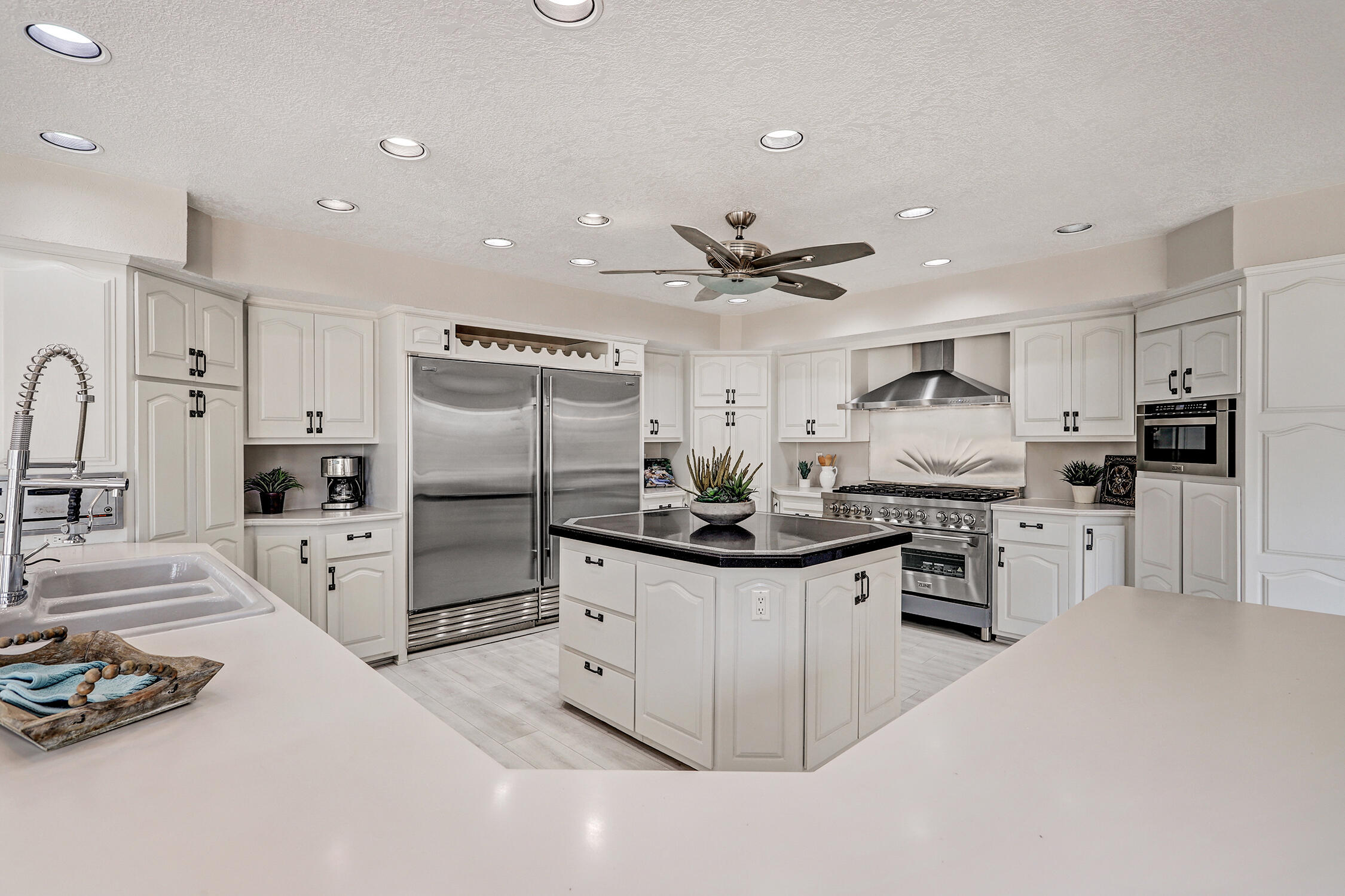 9117 LUNA DEL ORO Road NE - Main Image