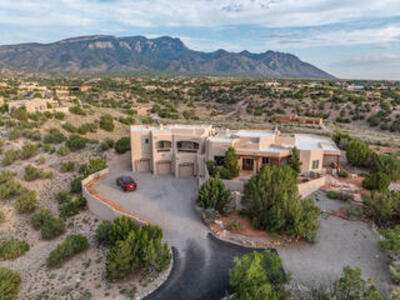 50 Anasazi Trails Loop, Placitas