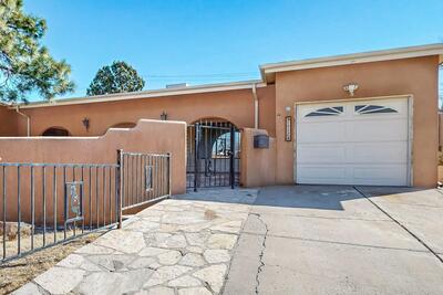 1712 VIRGINIA Street NE, Albuquerque