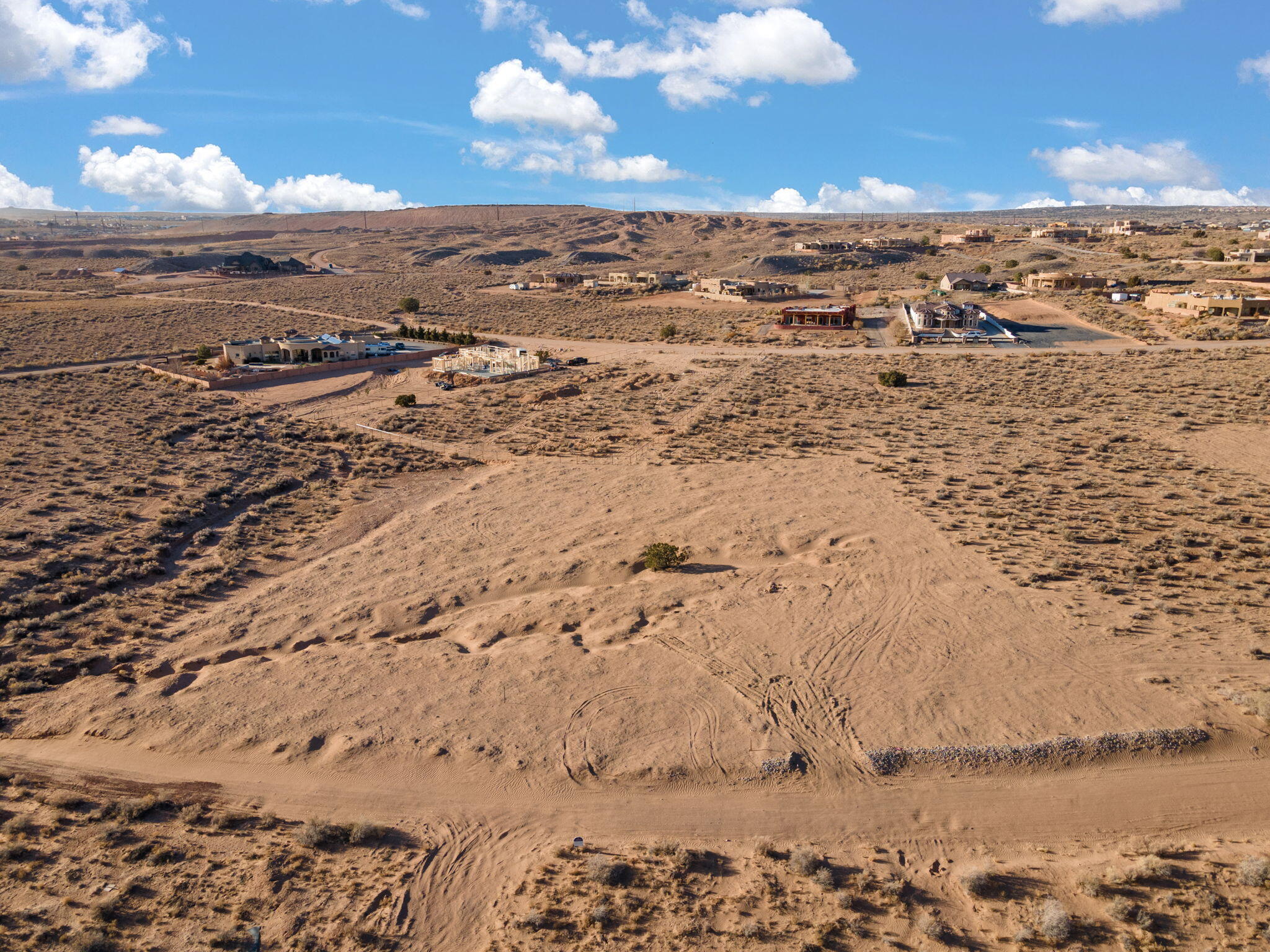 6301 La Paz Road NE - Main Image