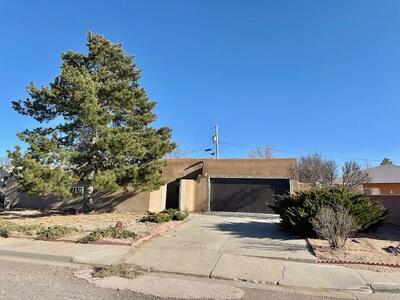 701 Houston Avenue, Grants 