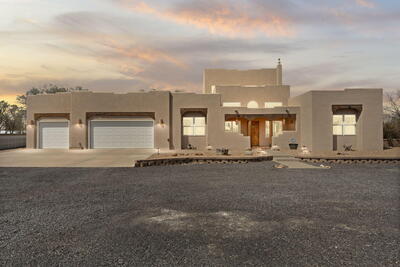 650 BARNETT Road, Bosque Farms 