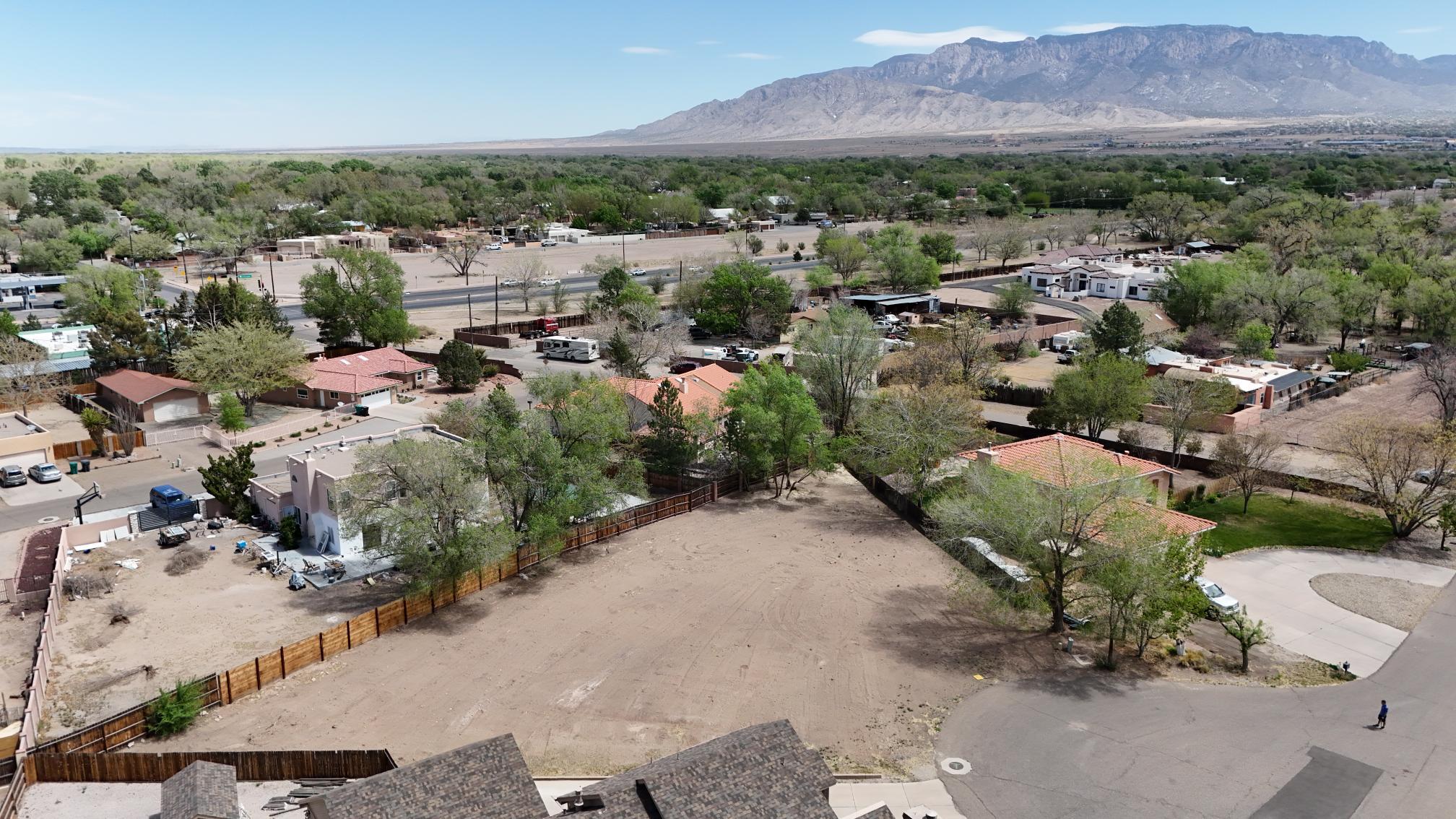 1011 QUAIL Court - Main Image