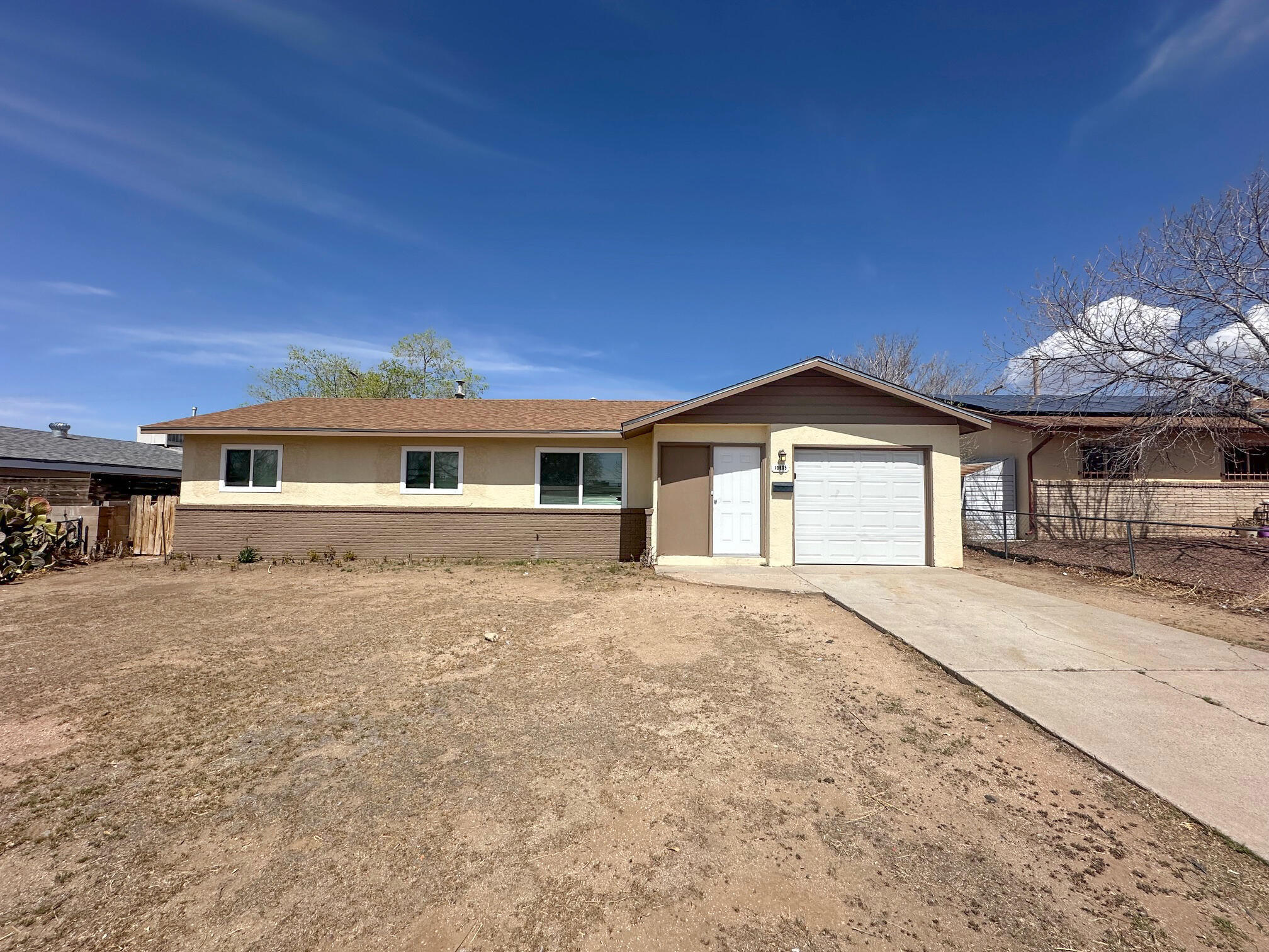 10605 MENAUL Boulevard NE - Main Image