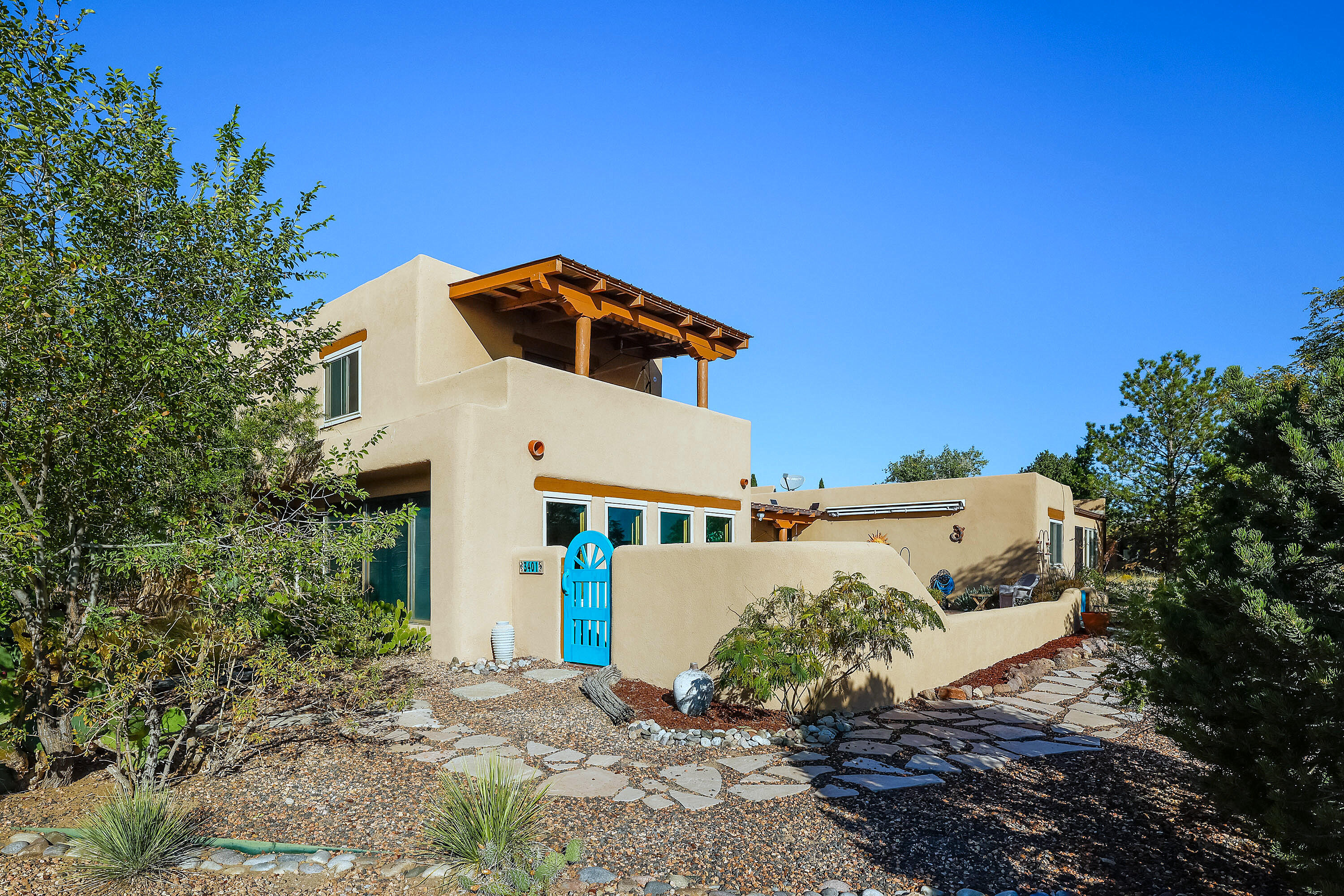 3401 GRANDE VISTA Place NW - Main Image