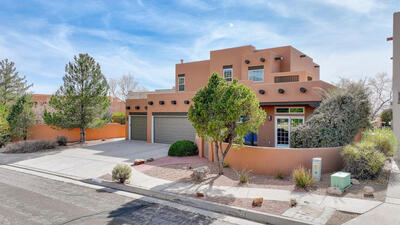 5805 MARIOLA Place NE, Albuquerque