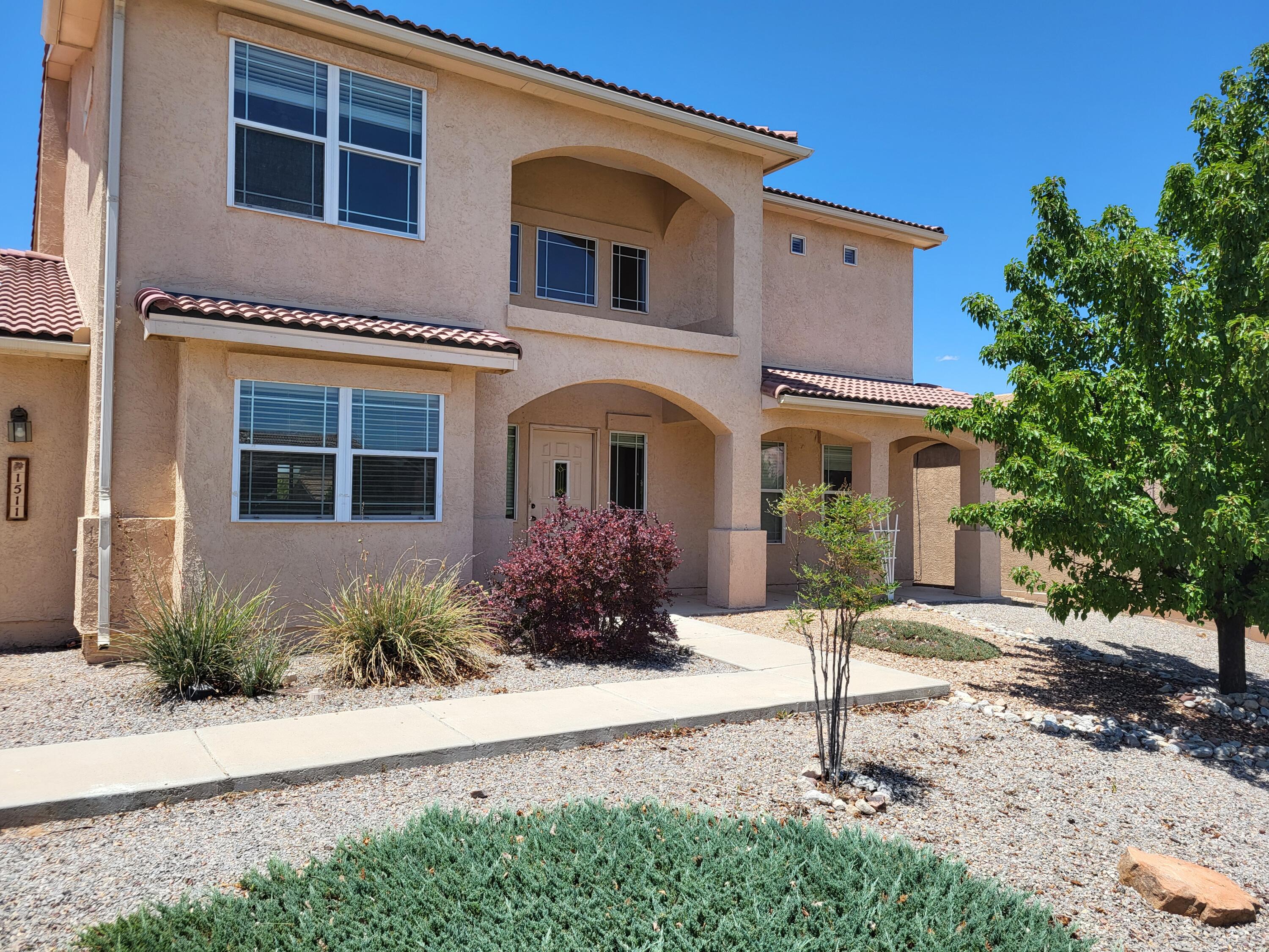 1511 WHITE PINE Drive - Main Image