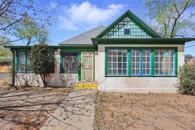 223 Edith Boulevard SE, Albuquerque