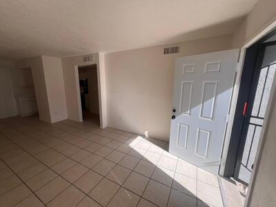 1005 Dickerson Drive SE B, Albuquerque