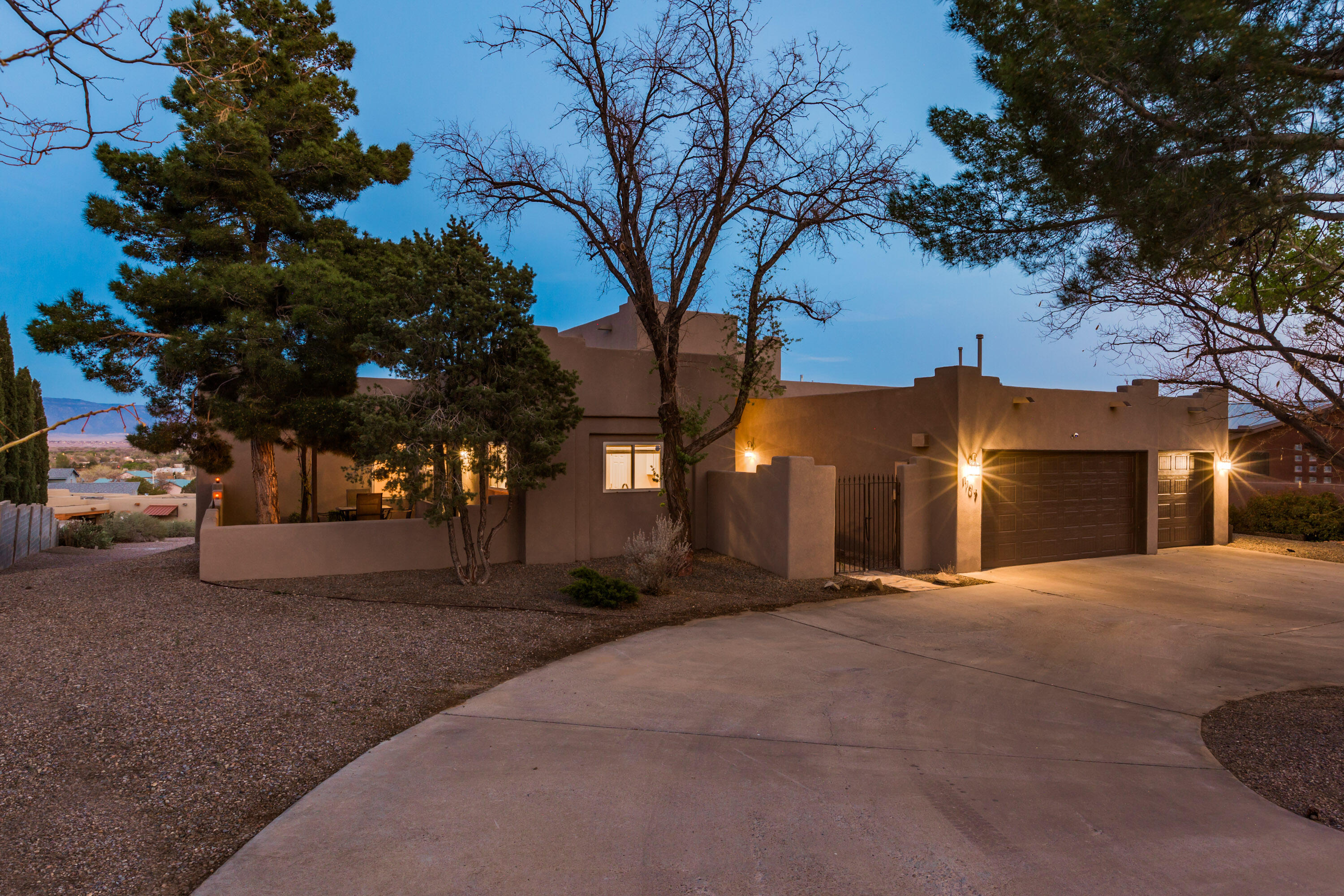 1107 VALLEY VIEW Drive SW - Main Image