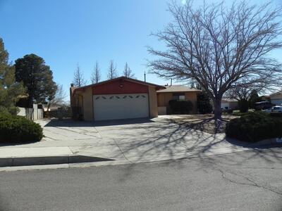 618 Esquire Court NE, Albuquerque