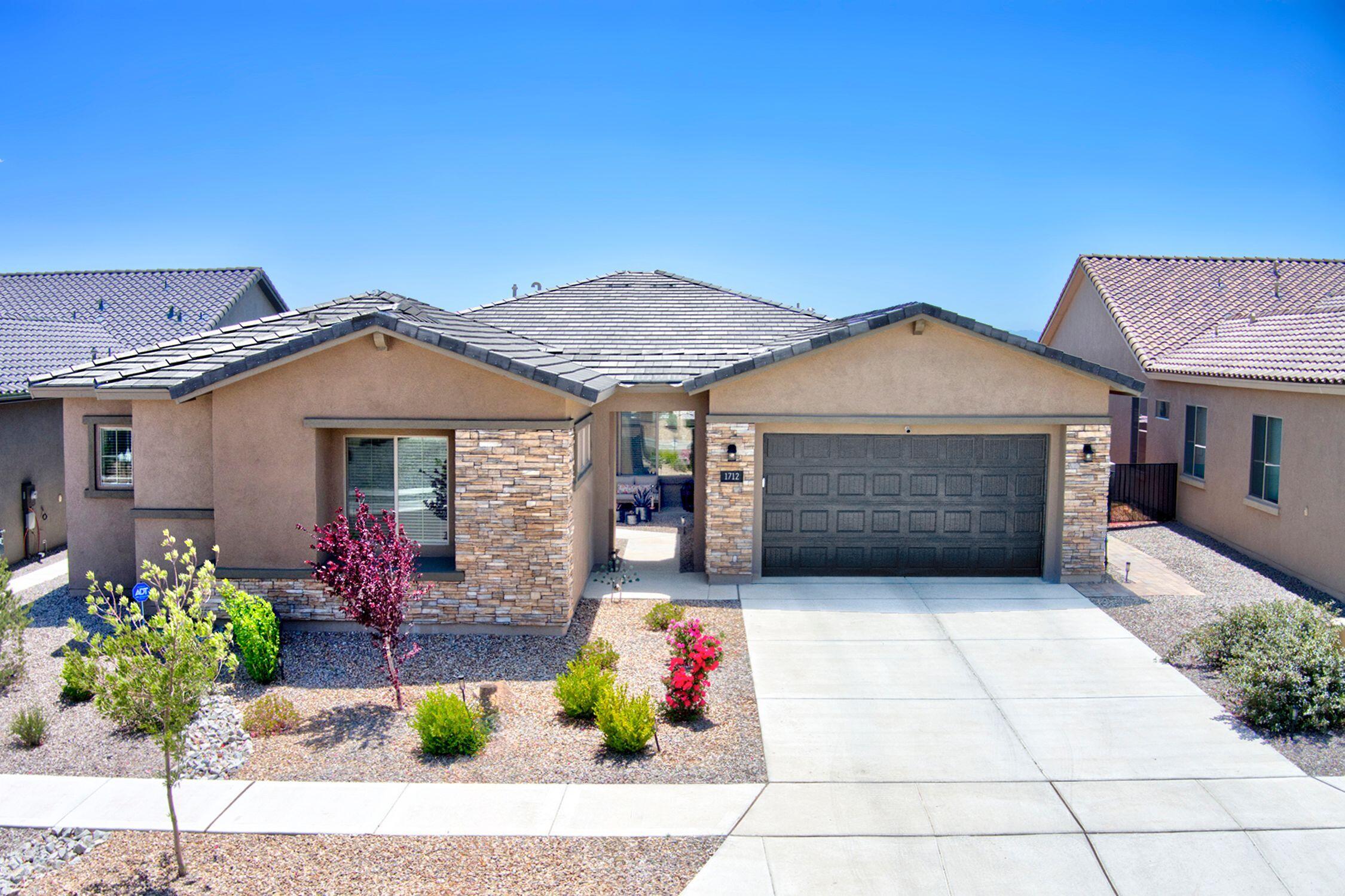 1712 Deer Valley Trail NW - Main Image