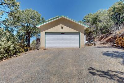 2 CEDAR HILL Place, Cedar Crest 