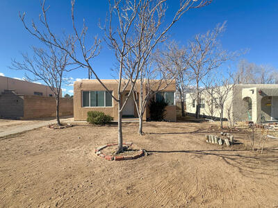 805 PRINCETON Drive SE, Albuquerque