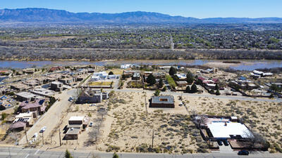 ALAMOGORDO Drive NW, Albuquerque 