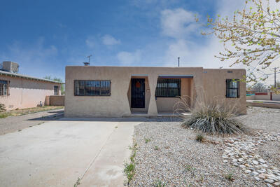 536 California Street SE, Albuquerque