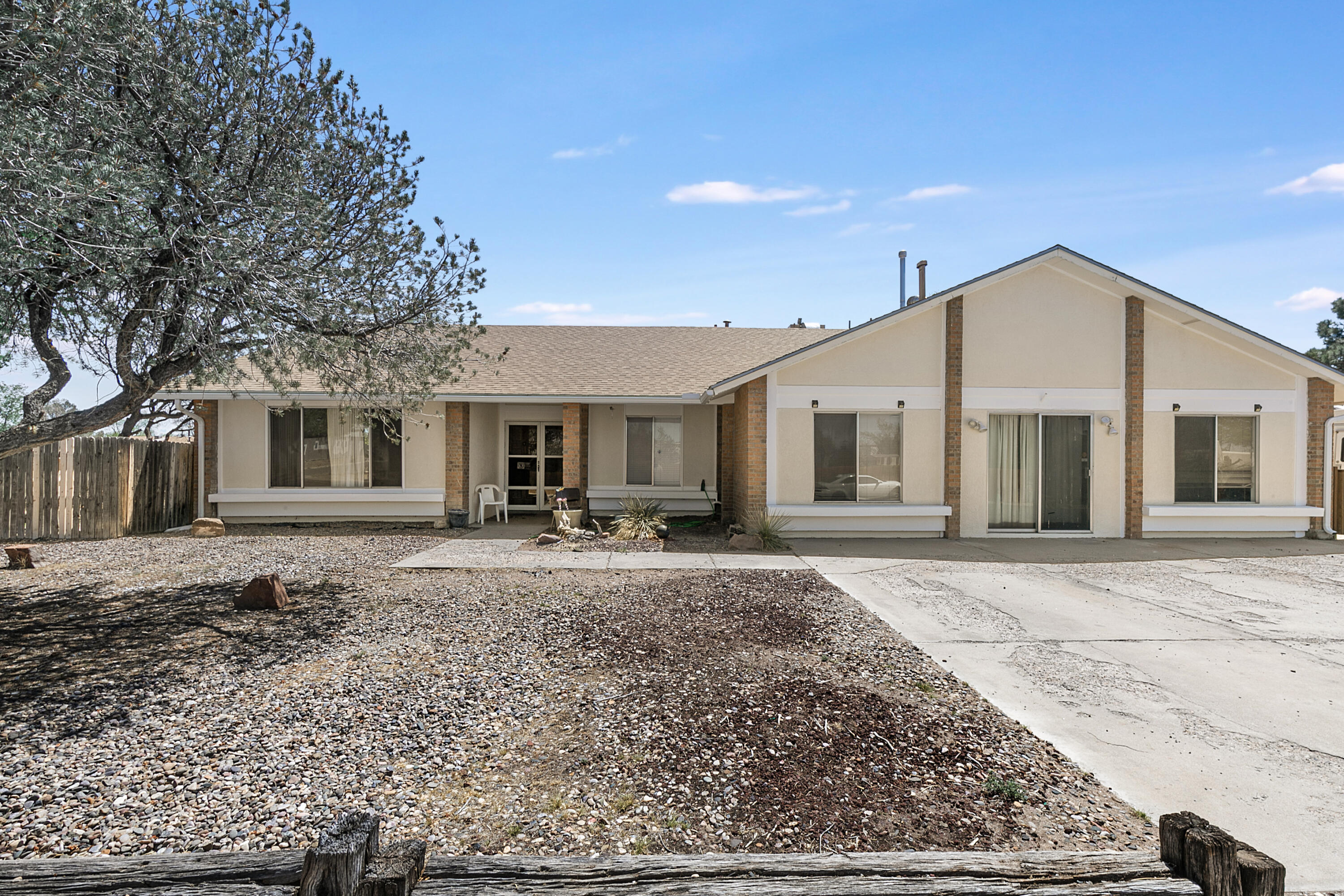 317 BALDWIN Avenue - Main Image