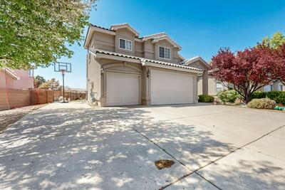 9009 Pinon Vista Court NE, Albuquerque