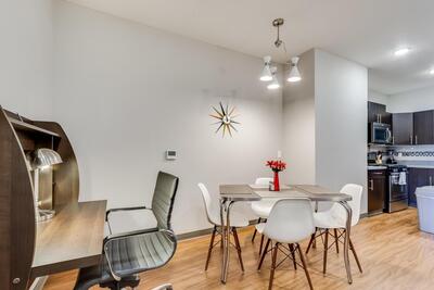 950 4th Street NW 203, Albuquerque