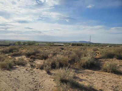 3 Puckett Dr Drive, Los Lunas 