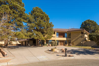 5508 Luna del Oro Court NE, Albuquerque