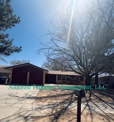 6320 Topke Place NE, Albuquerque