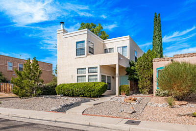 7725 PINEWOOD DR NW, Albuquerque