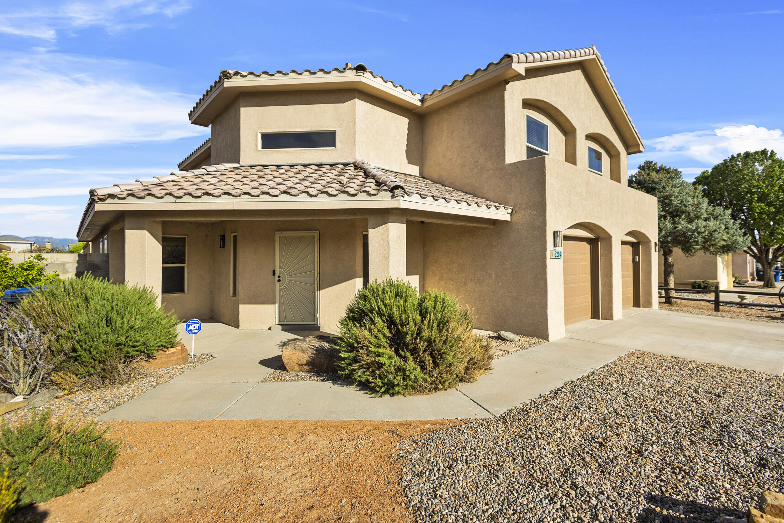 6204 EAGLE EYE Drive NW - Main Image