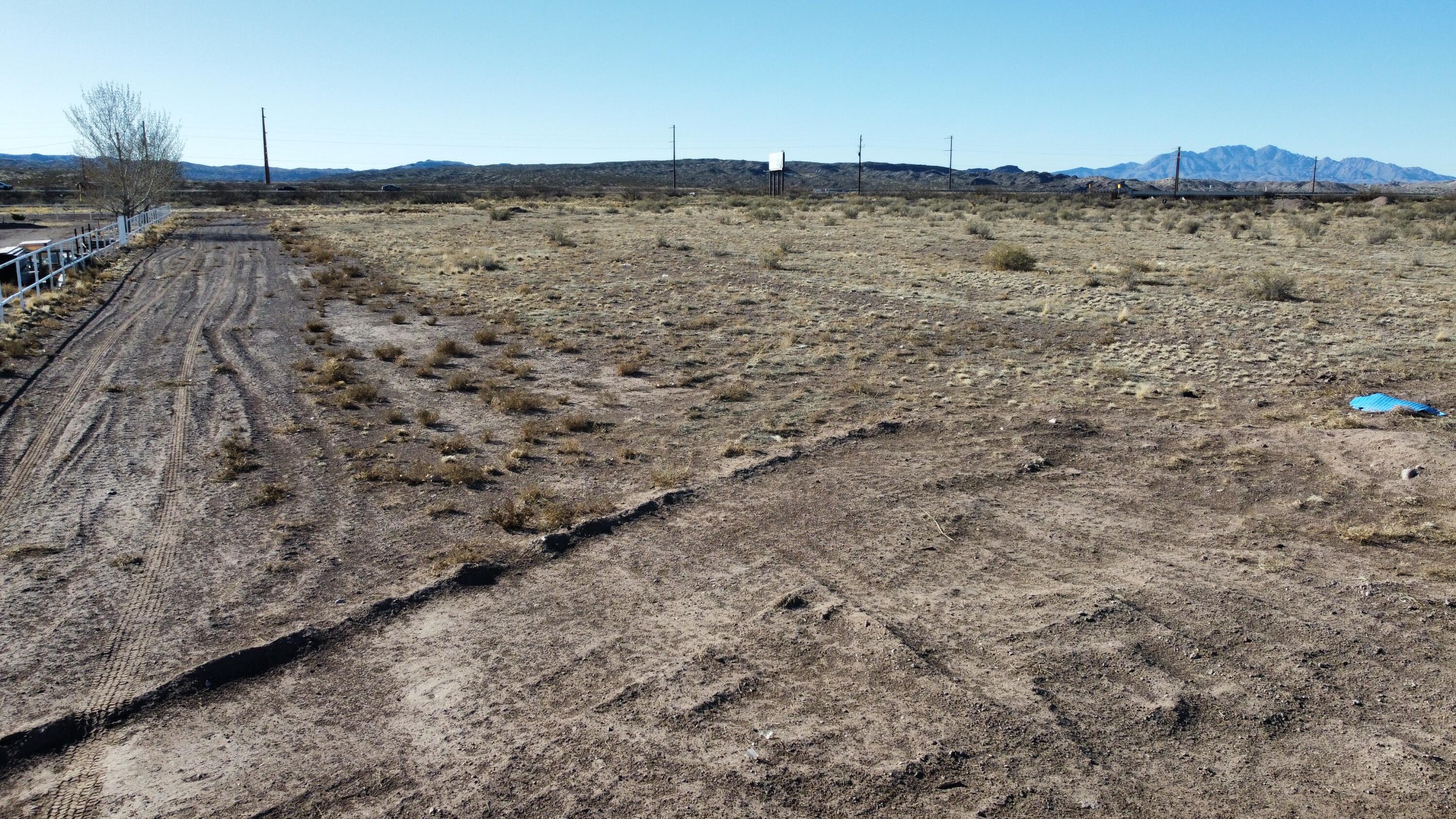 E Frontage Tract B1 Road - Main Image