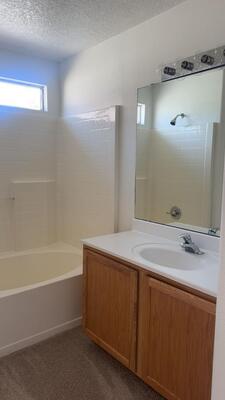 8027 Vista Estrella Lane SW, Albuquerque