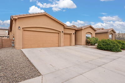 8111 CINNAMON Drive NW, Albuquerque 
