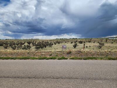 16 HALF MOON Road, Edgewood 