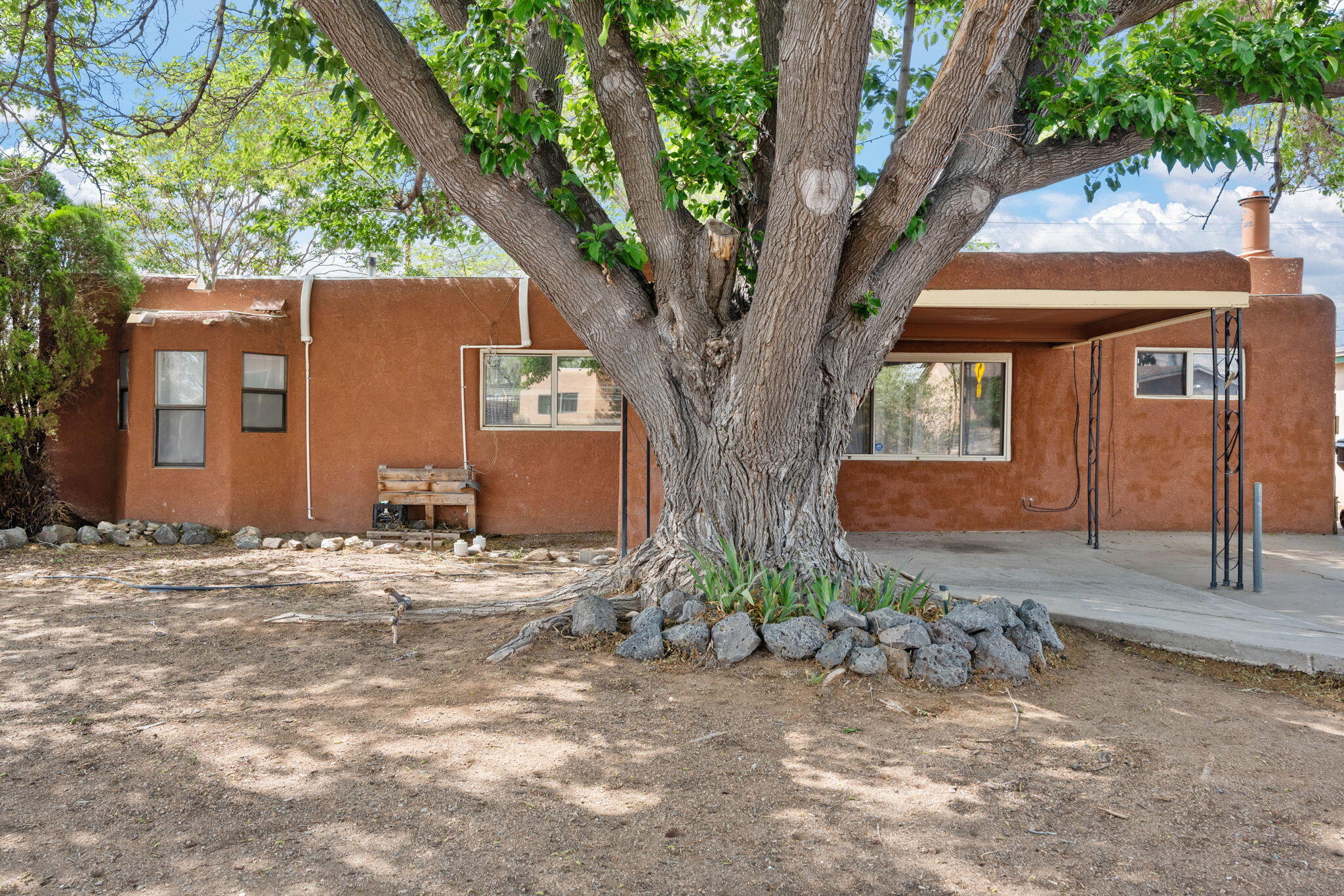 1409 GLORIETA Street NE - Main Image