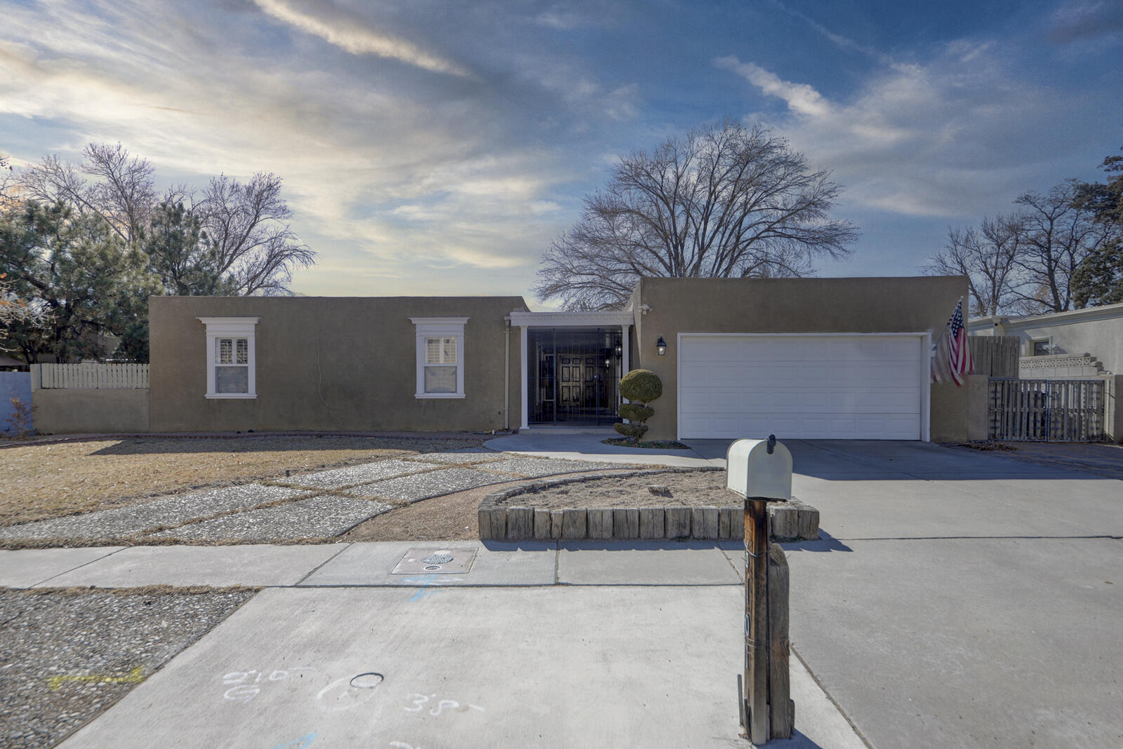 6101 Quemado Drive NE - Main Image