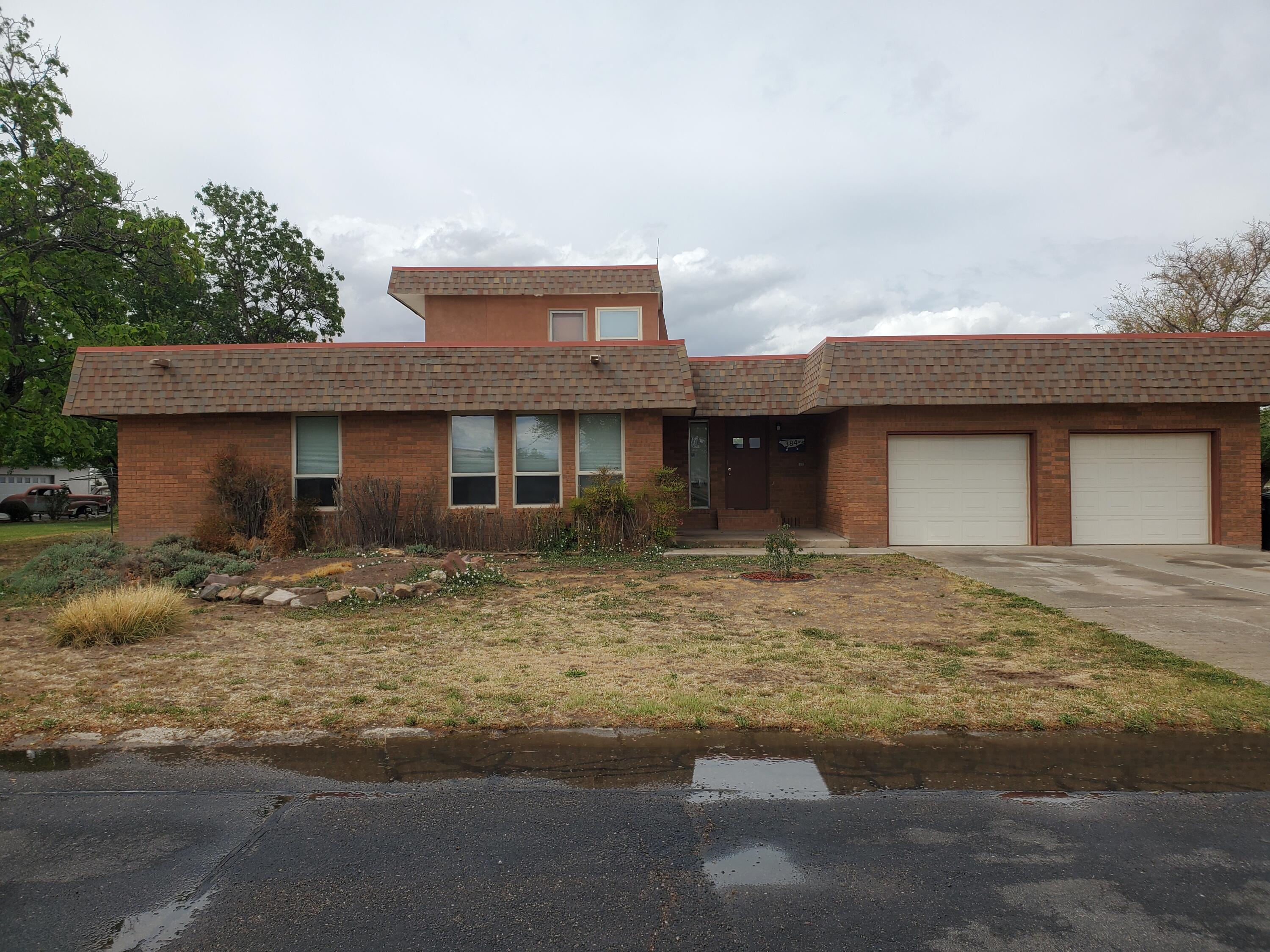 384 Don Street SE - Main Image