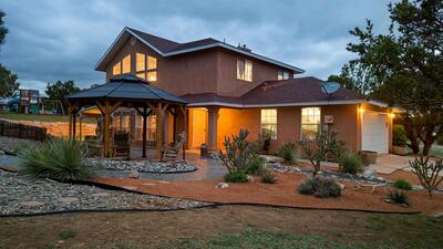 10 ANNE Court, Tijeras 