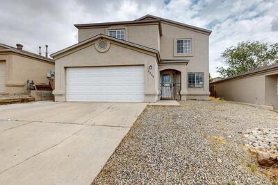 8209 FEATHERTOP Road SW, Albuquerque