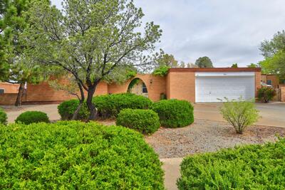 7424 LA JARA Court NE, Albuquerque