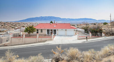 10546 REDBUD Street NW, Albuquerque 