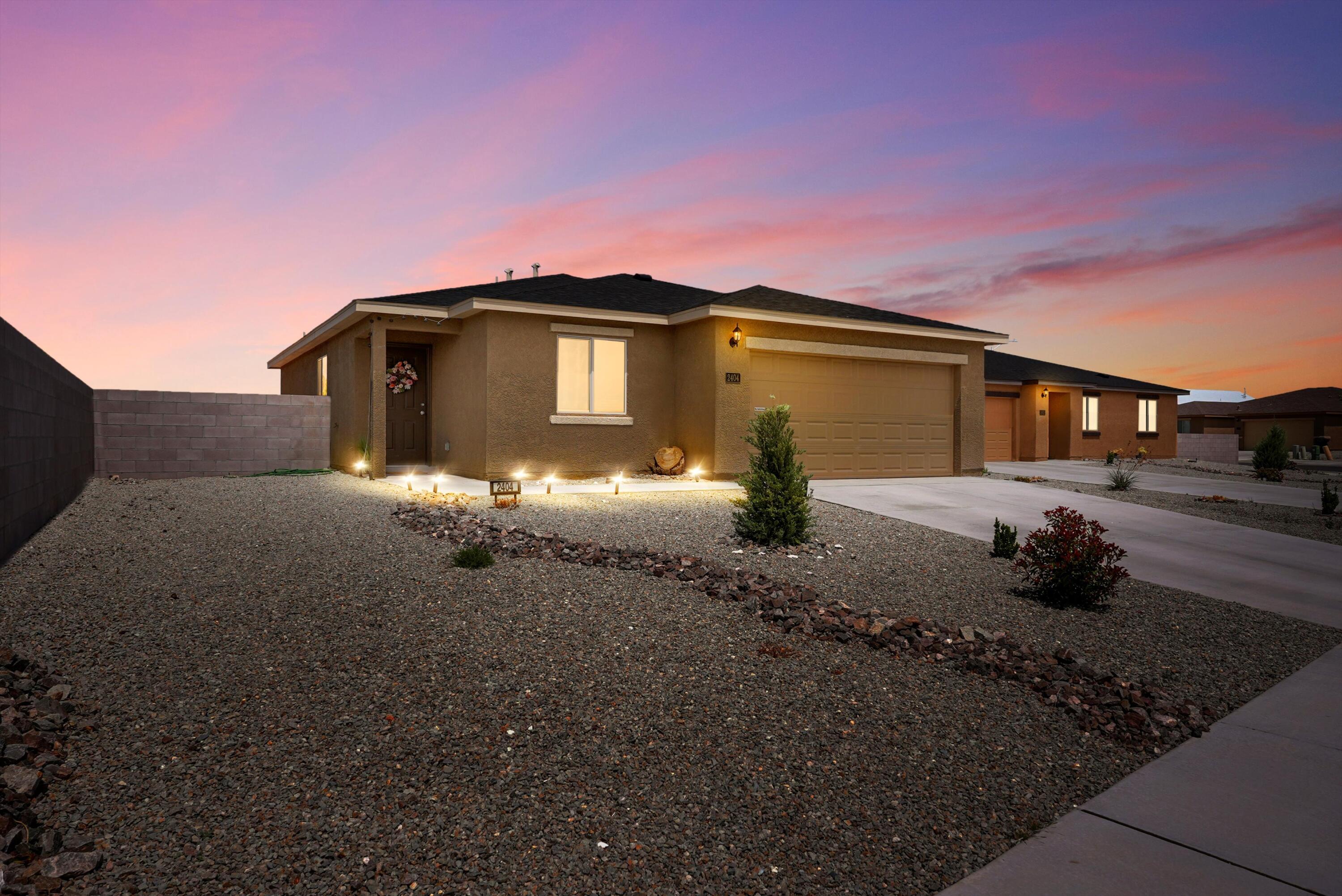 2404 CALLE DEL LOS CLAVELES - Main Image