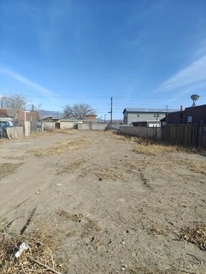 4516 GRANDE Drive NW, Albuquerque 