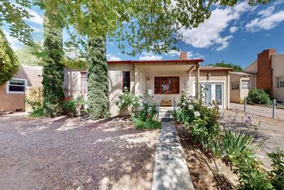 418 Carlisle Boulevard SE, Albuquerque 