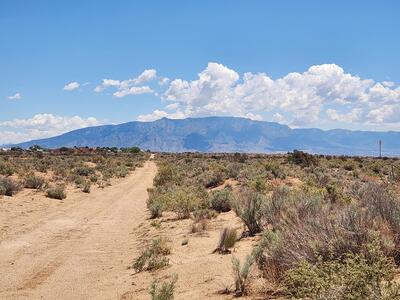 140 11TH AVE SW, Rio Rancho 